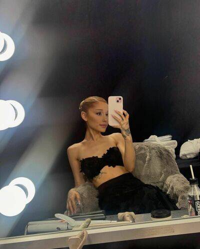 arianagrande - #19