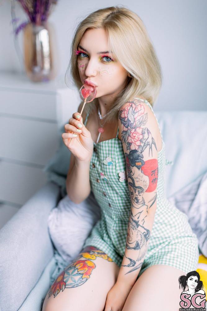 Roxylove in Juicy Lollipop by Suicide Girls - #4