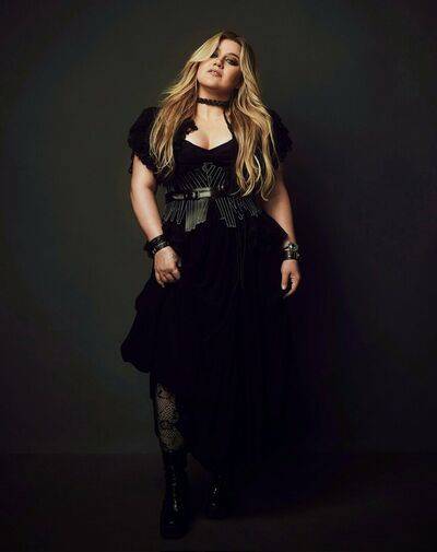 kellyclarkson - #4