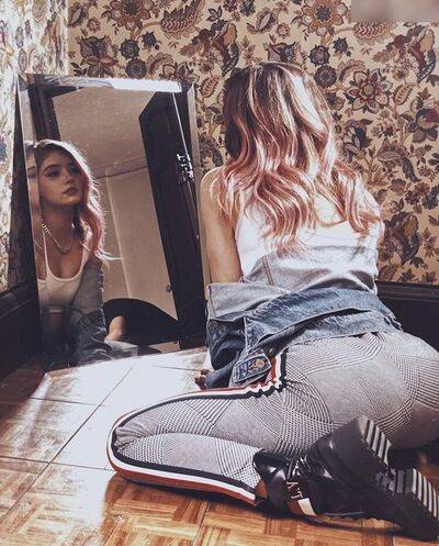 chrissycostanza - #16