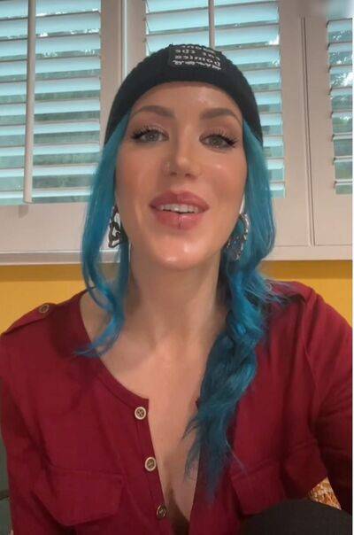 AlissaWhiteGluz - #3