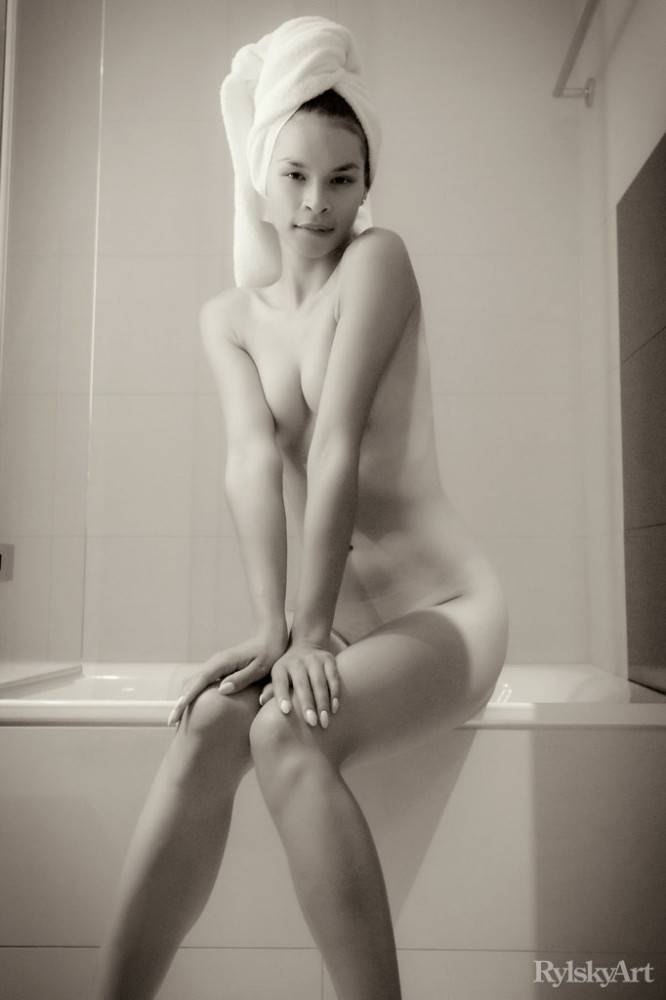 Ryanne Keena Teen Girl Ready For A Shower - #18