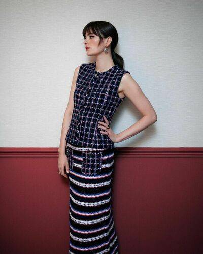 millie_brady - #12