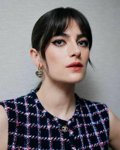 millie_brady - #13