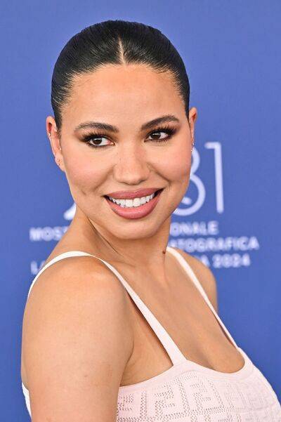 jurneesmollett - #6