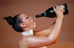 Sensual milf Nikki Benz is drinking champagne like a pornstar! on pornstar6.com