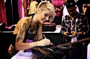 Top alt pornstars meet and greet their fans at an XXX trade show on pornstar6.com