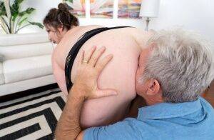 Obese woman Heady Betty pulls out her big boobs while seducing an older man on pornstar6.com