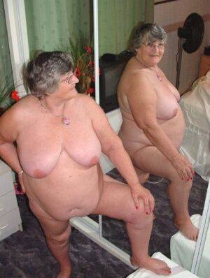 Obese nan Grandma Libby models completely naked in front of a mirror on pornstar6.com