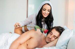 Horny brunette Sofi Ryan serves breakfast in bed while seducing her boyfriend on pornstar6.com