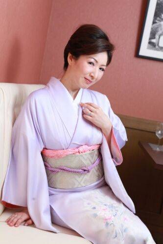 Stunning Japanese lady Hitomi Ohashi gets creampied during sensual sex - Japan on pornstar6.com
