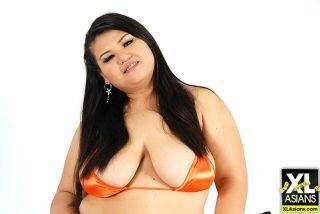 Chubby thai girlfriend masturbating in bikini - Thailand on pornstar6.com