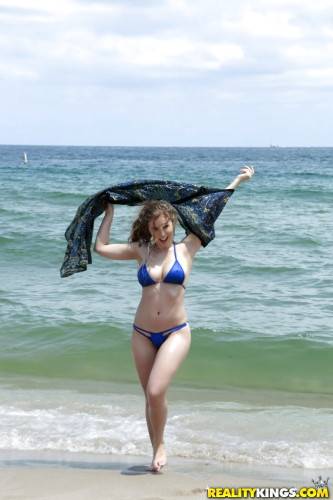 Seductive american cutie Lena Paul in beautiful bikini exposes big knockers and hot butt at beach - Usa on pornstar6.com