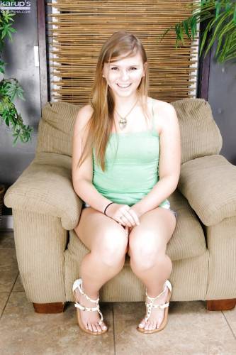Shapely american teen Melissa May loves foot fetish - Usa on pornstar6.com