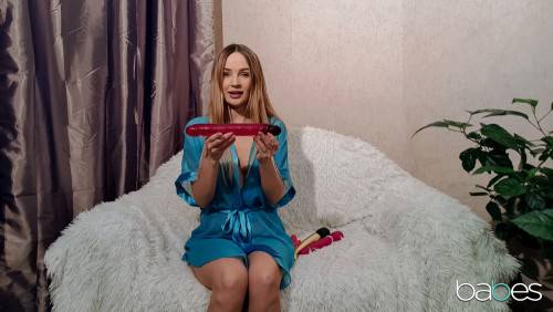 Kaisa Nord Plays With Vibrator In Front Of The Camera - Russia on pornstar6.com