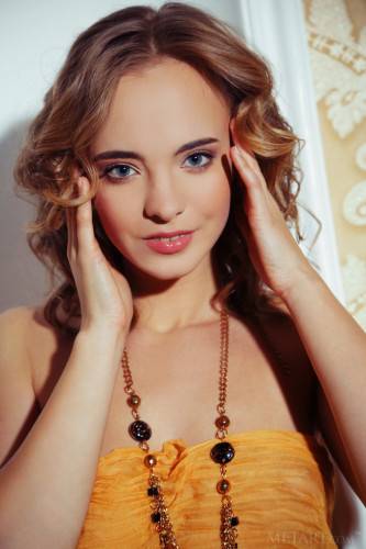 Shapely ukrainian dark-haired teen Rachel Blau unveiling small tits and shaved pussy - Ukraine on pornstar6.com