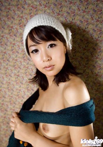 Svelte japanese young Nana Nanami in sexy shorts exposing small tits and sexy ass - Japan on pornstar6.com
