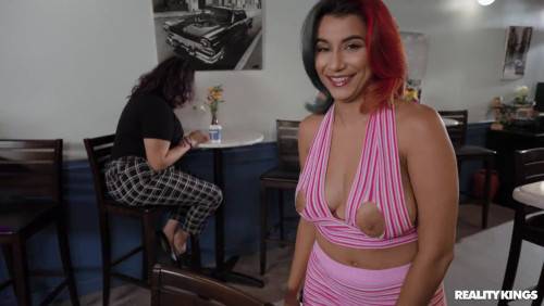 Roxie Sinner Gets A Good Dicking From Handsome Black Dude on pornstar6.com