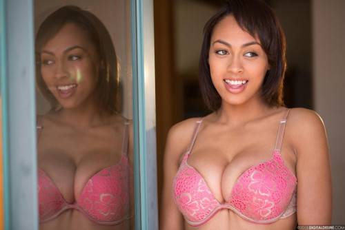 Cherry Hilson Is Losing Off Her Lingerie Bra And Demonstrating Big Titties on pornstar6.com