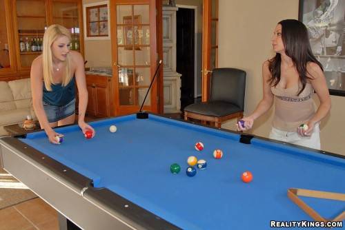 Experienced Lesbians Sophia Lomeli, Samantha And Ann Marie Have Sex On A Blue Pool Table. on pornstar6.com