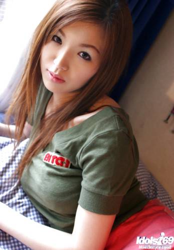 Stunning japanese teen Mai Hanano exhibits her butt - Japan on pornstar6.com