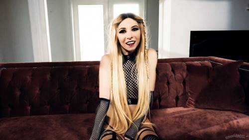 Long-haired Bimbo In Fishnet Stockings Gets Fucked Hard In The Living Room on pornstar6.com