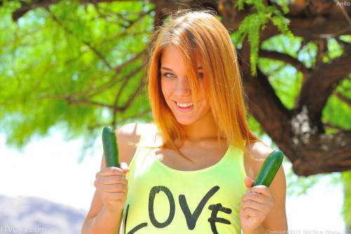 Seducing Redhead Teen Daisy Dalton Looks Wonderful With The Sex Stuff Inside The Hole on pornstar6.com