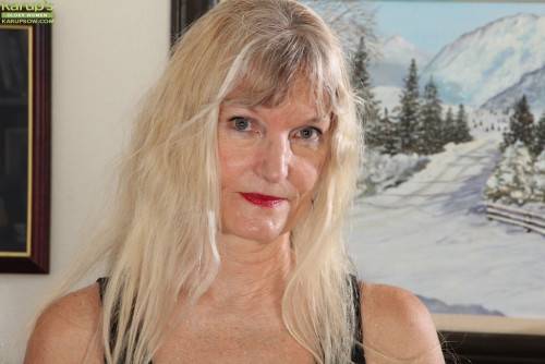 Blonde Milf Lisa Cognee Is All Naked Teasing And Tickling Her Own Beaver on pornstar6.com