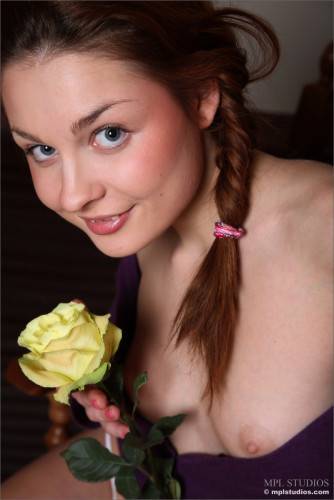 Guerlain A Got Undressed And Sit On Chair With Yellow Rose And Now Fondling Her Cunt With That Gentle Flower on pornstar6.com