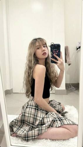 Miakerin on pornstar6.com