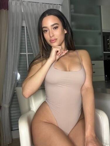 Mariaa_garciaa on pornstar6.com