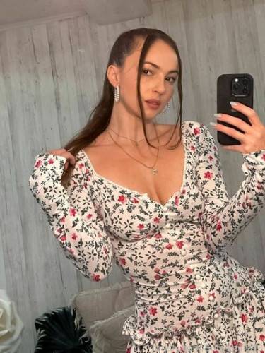 _.sunshine13 on pornstar6.com