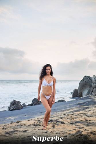 Malena Ponce in Stormy Seas by Superbe on pornstar6.com