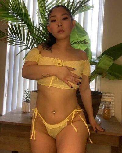 Creamy_asian1 https: linglingcreampie on pornstar6.com