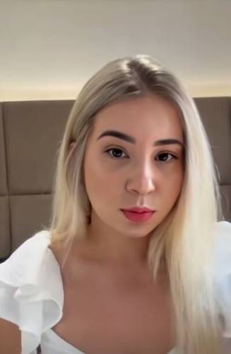 Eloisaaa.a lodeli211 on pornstar6.com