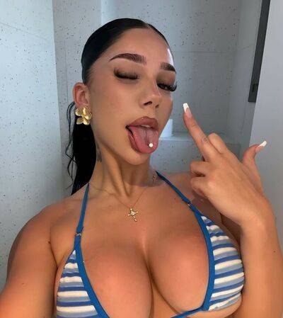 Plouizz poppiillouizz poppillouizz on pornstar6.com