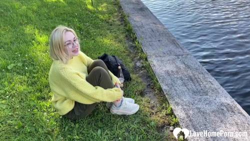 Blonde in the park wanted fresh cock on pornstar6.com